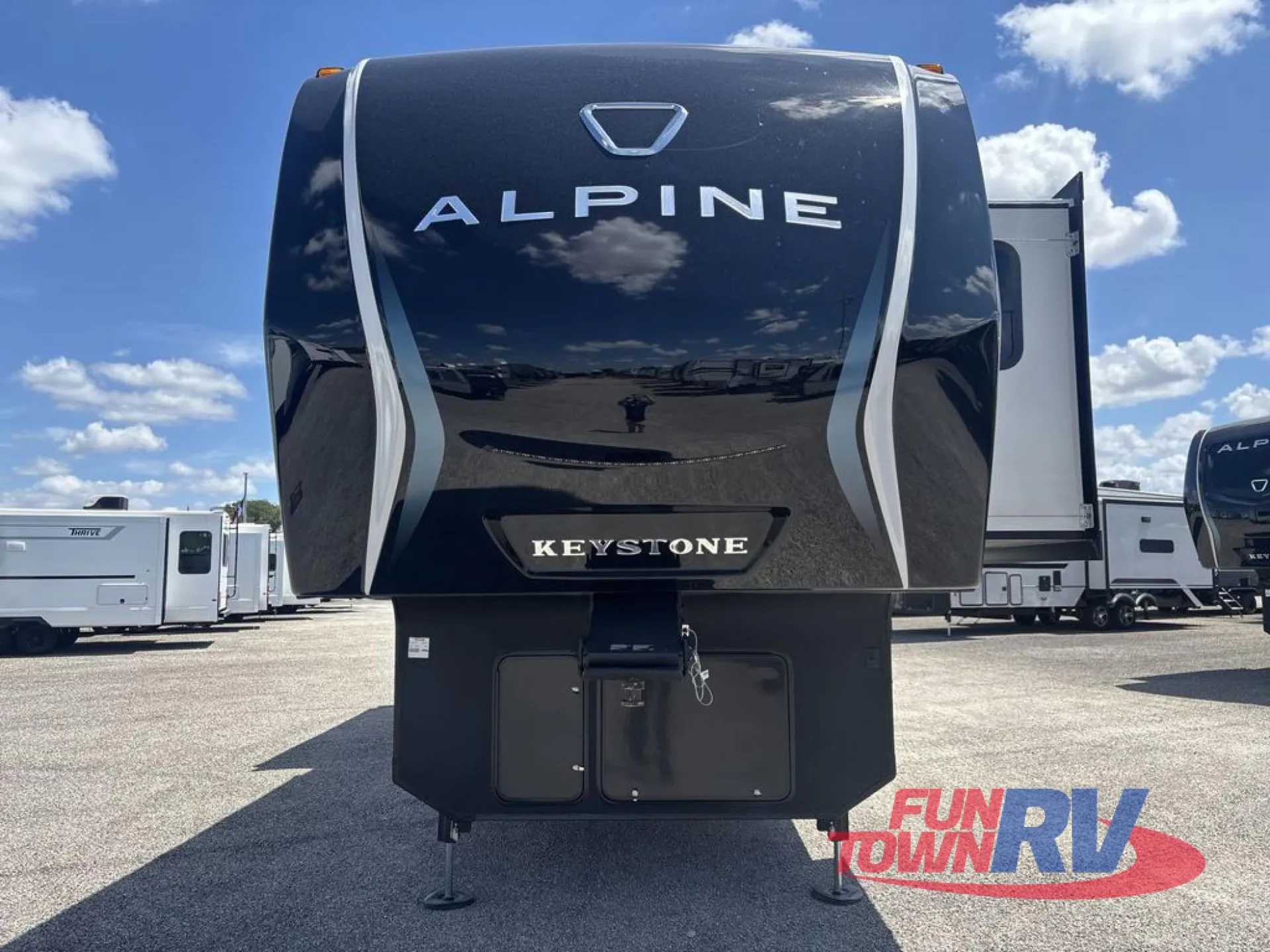 2026 Keystone Alpine 3011CK - Photo 4