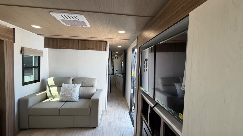 2026 Forest River Vibe 3400XL, Photos photo 12