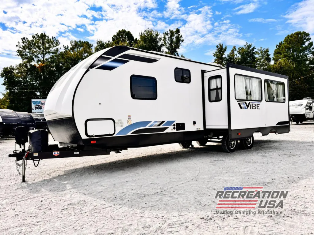 2022 Forest River Vibe 28BH, Photos photo 3