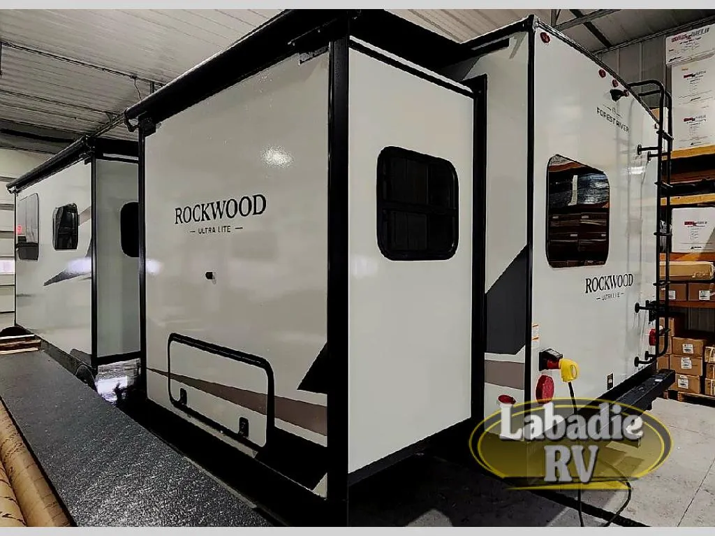 2026 Forest River Rockwood Ultra Lite 2608BS - Photo 4