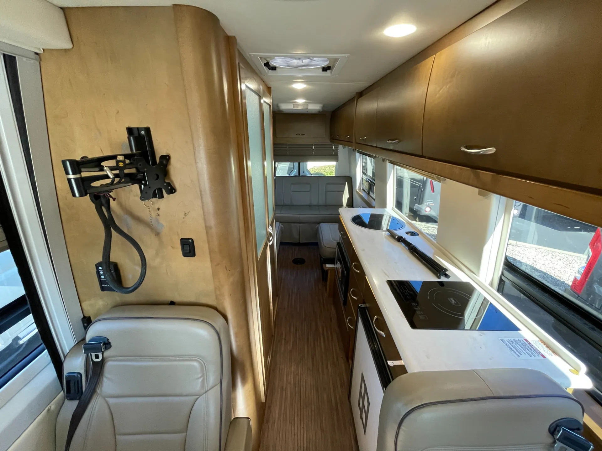 2018 Coachmen Galleria 24Q - Photo 2
