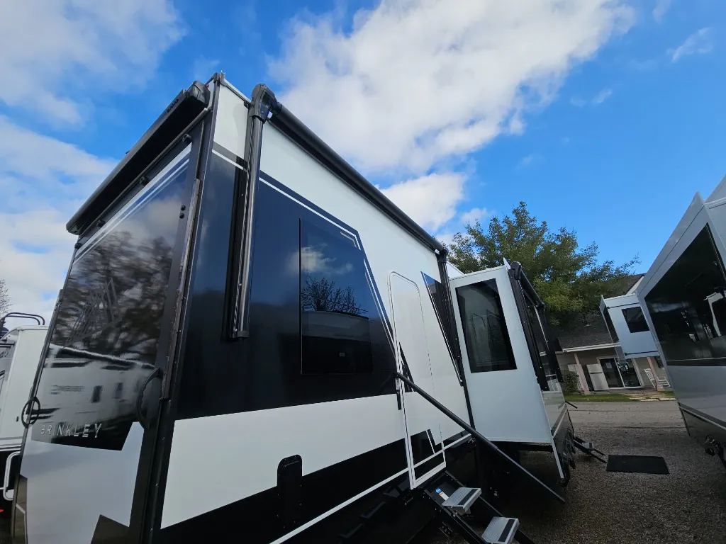 2026 Brinkley Model G 4150, Photos photo 80