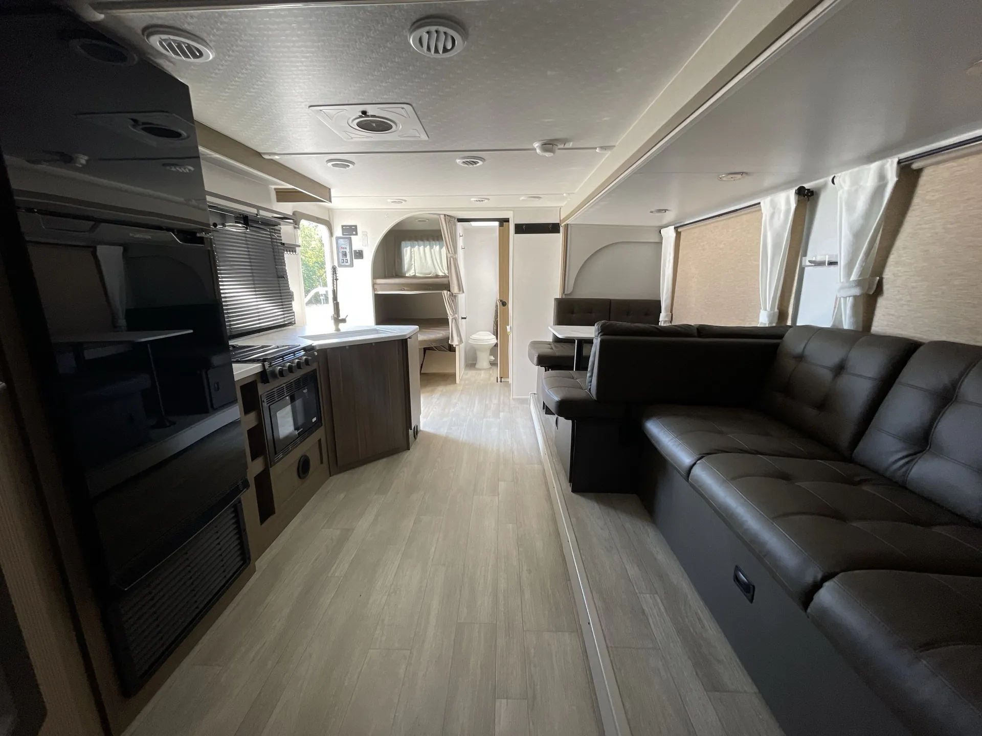 2025 Forest River Wildwood X-Lite 26ICE — living area main