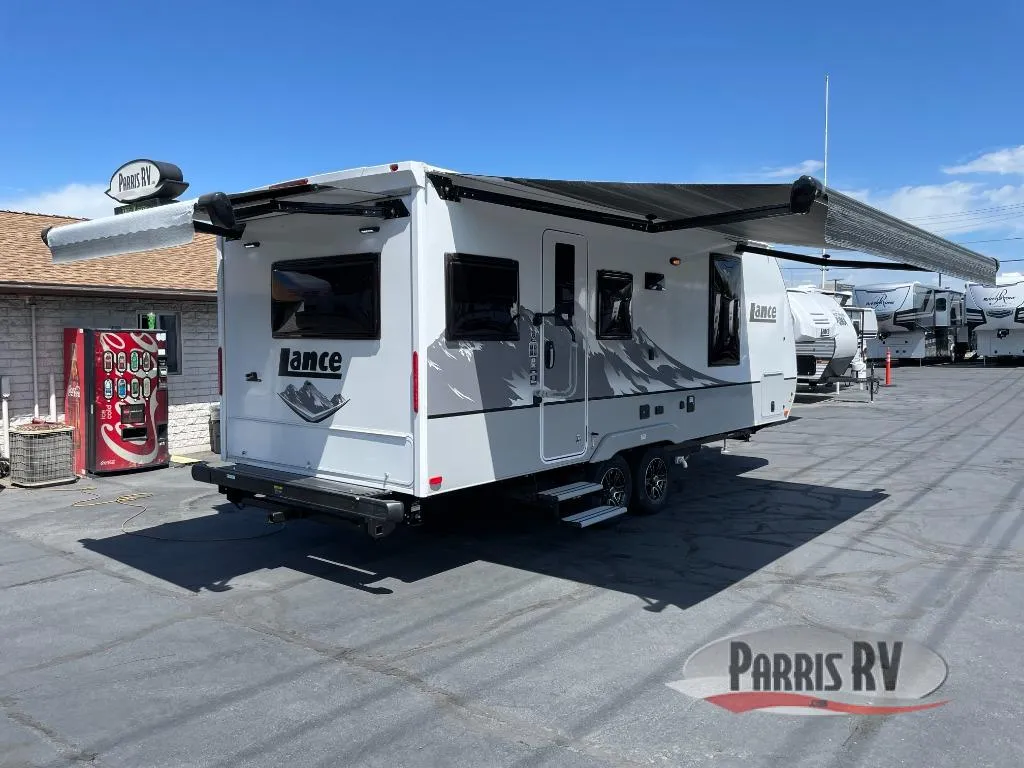 2026 Lance Lance Travel Trailers New    2075 - Photo 2