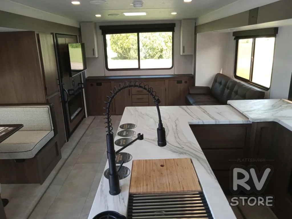 2027 Forest River Tracer 286RL, Photos photo 11