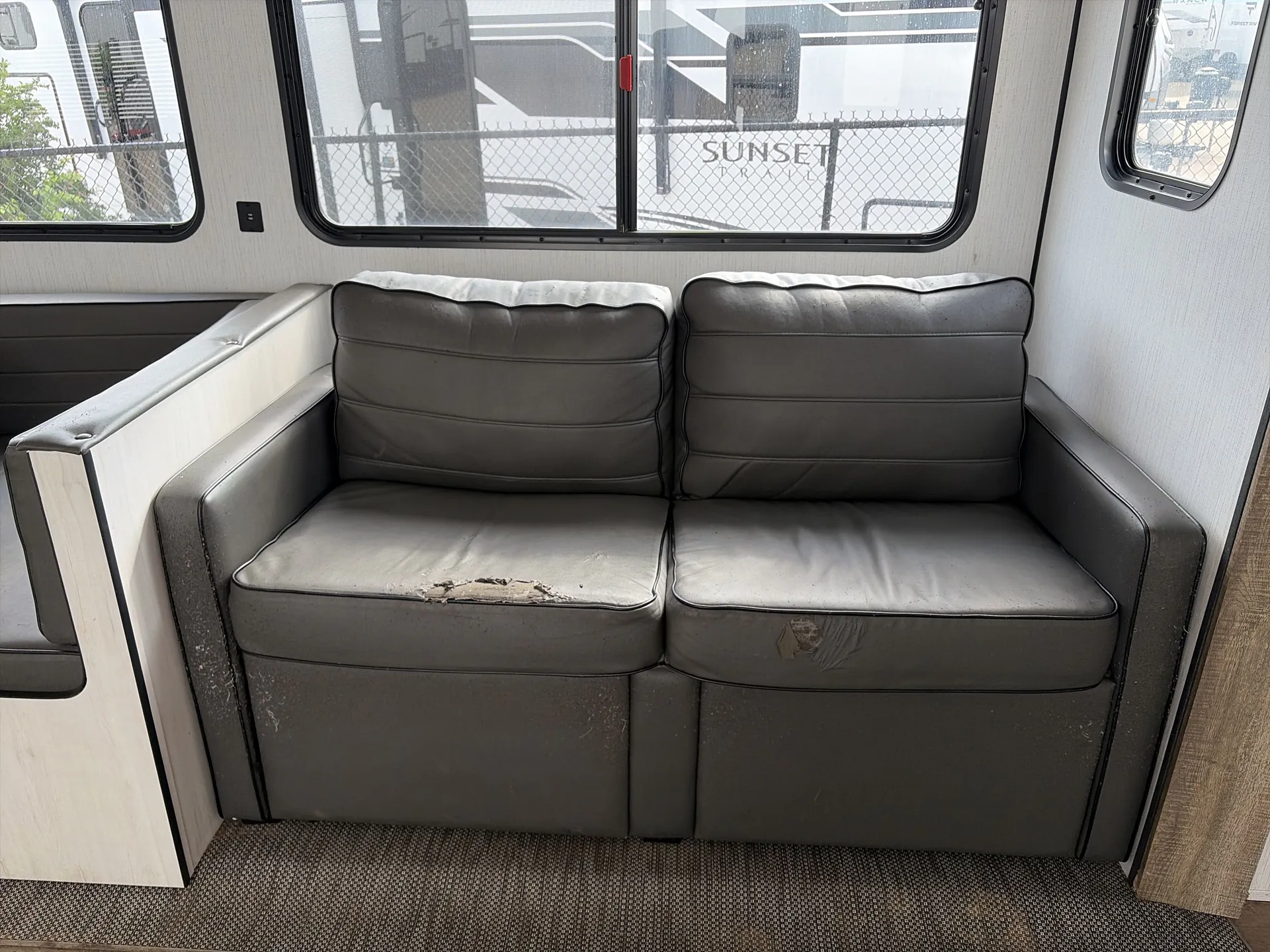 2023 Heartland Trail Runner 27RKS — living area main