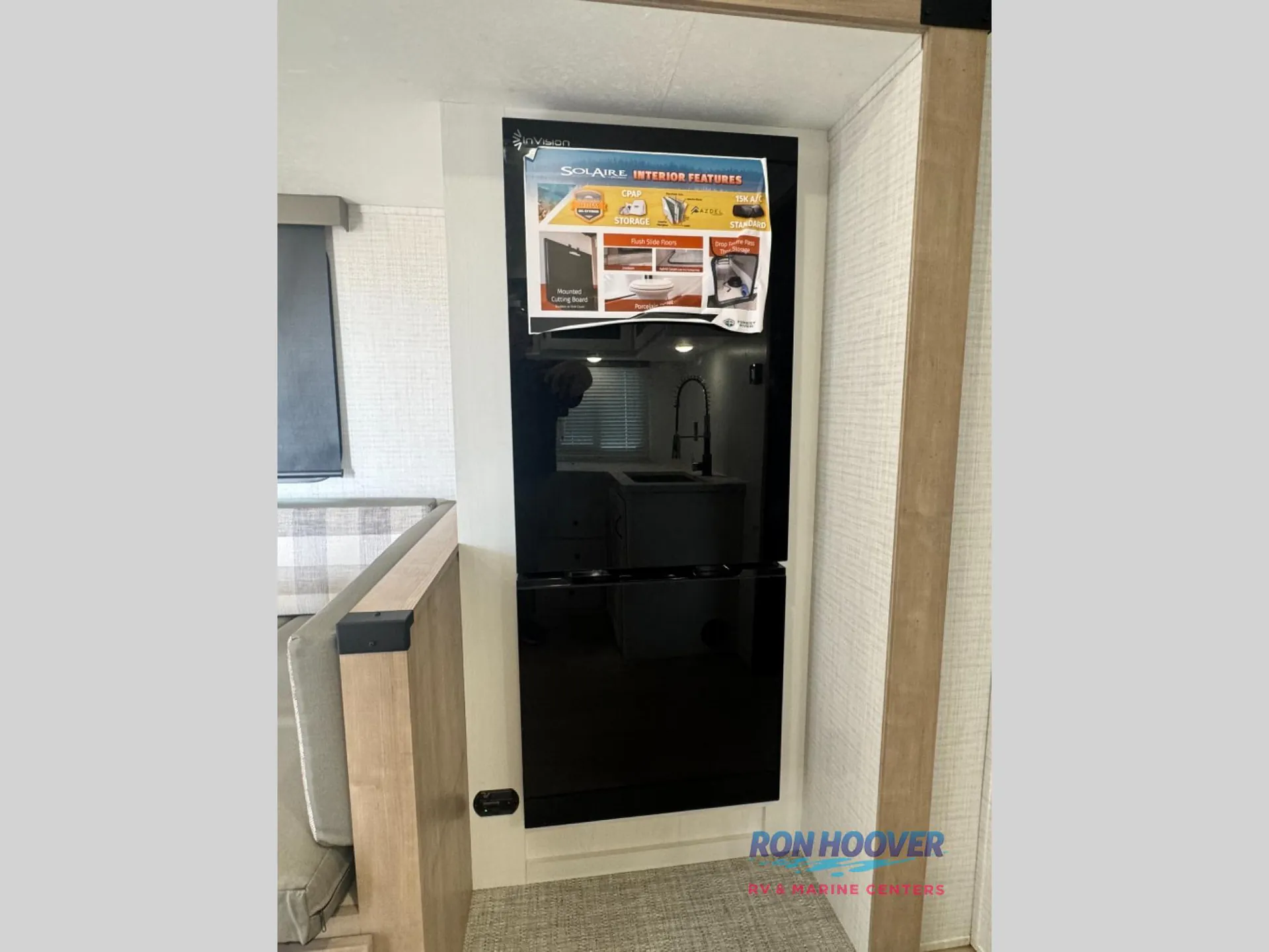 2025 Palomino Solaire 2430BHS - Photo 4