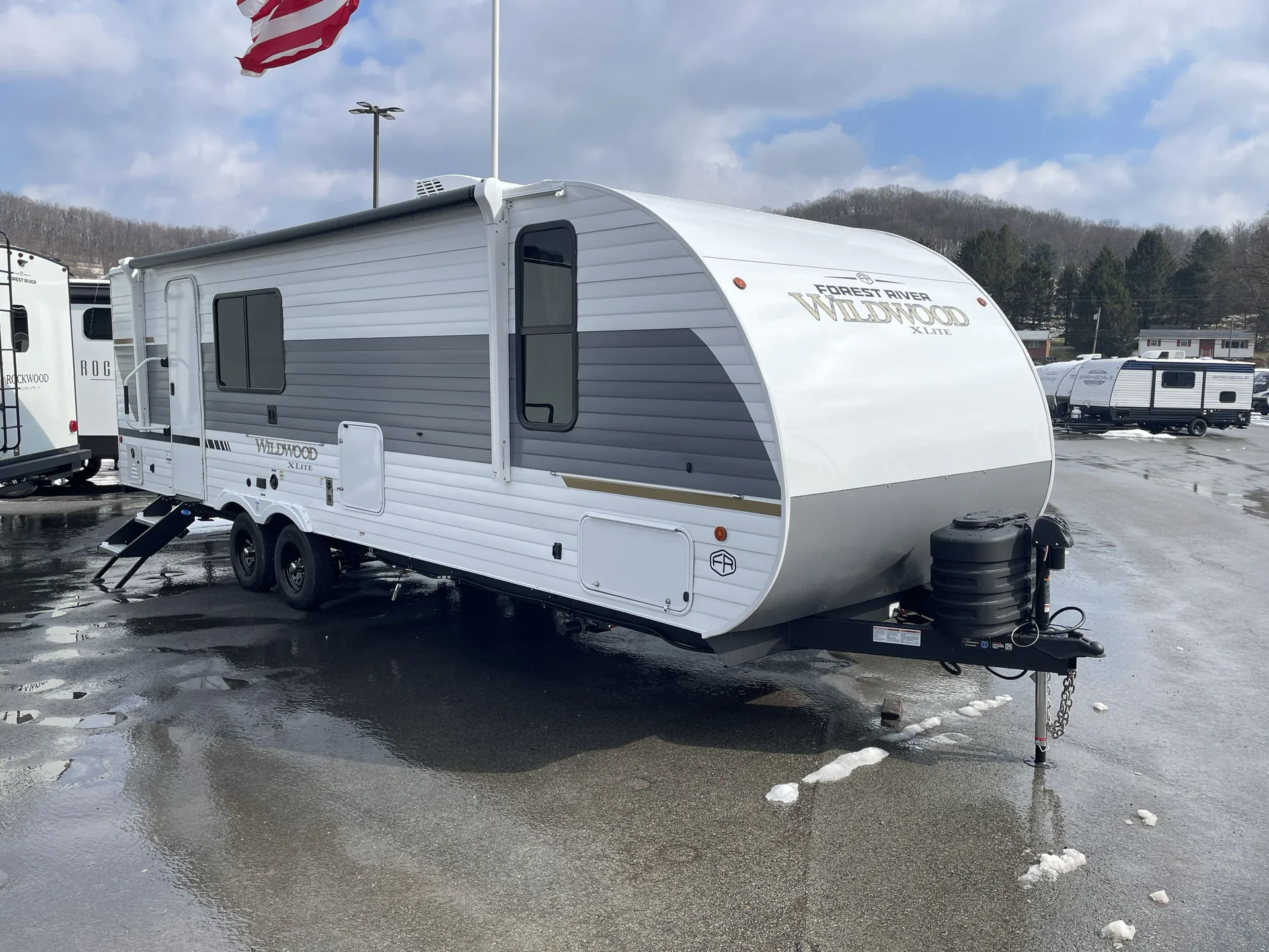 2026 Forest River Wildwood X-Lite 25ICE - Photo 2