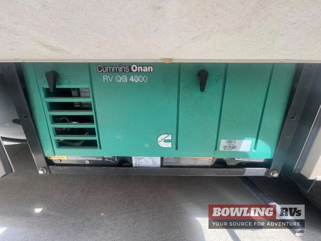 2016 Thor Motor Coach Quantum Used    RS26 - Photo 4
