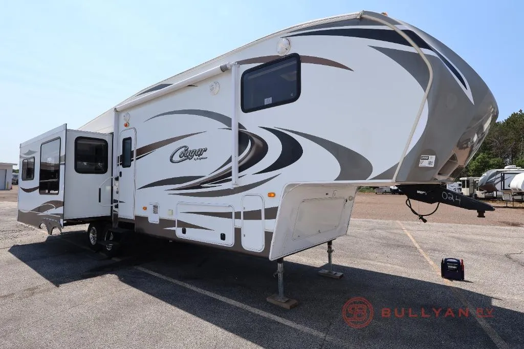 2013 Keystone RV Cougar 333MKS - Main photo