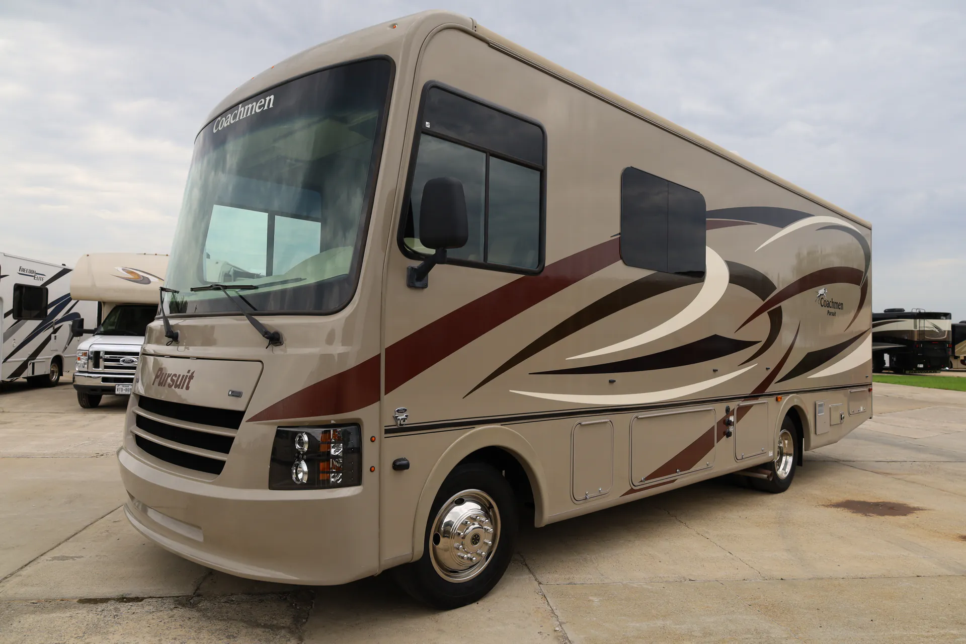2015 Coachmen Pursuit 27KB - Photo 3
