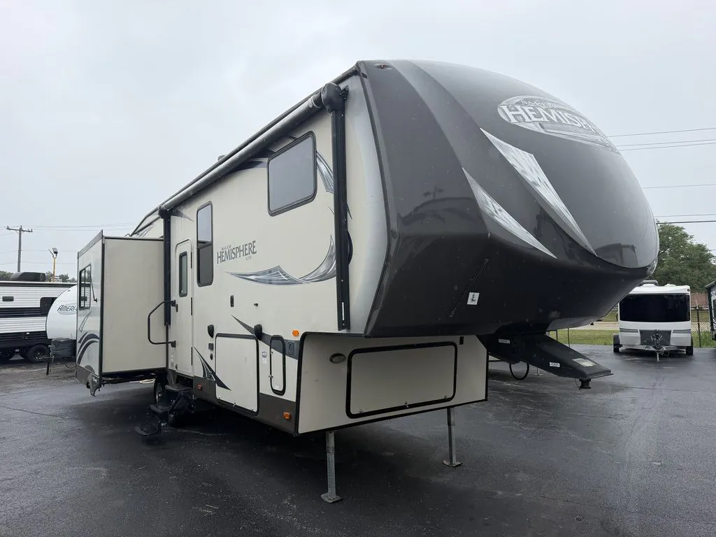 2014 Forest River Salem Hemisphere Lite 286RLT - Photo 2