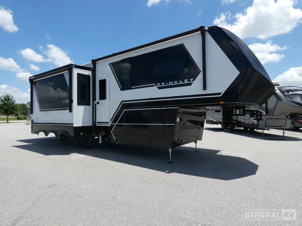 2026 Brinkley Model G 3250 - Photo 2