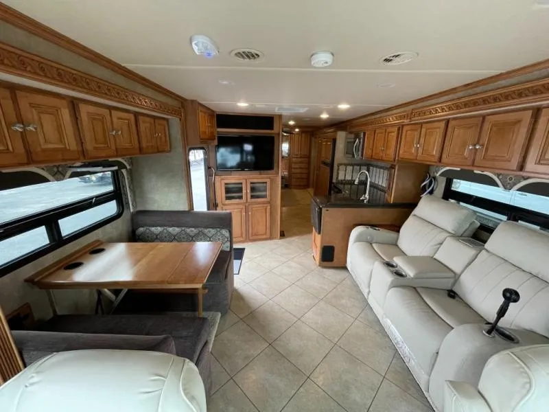 2015 Itasca Suncruiser 35P - Photo 3
