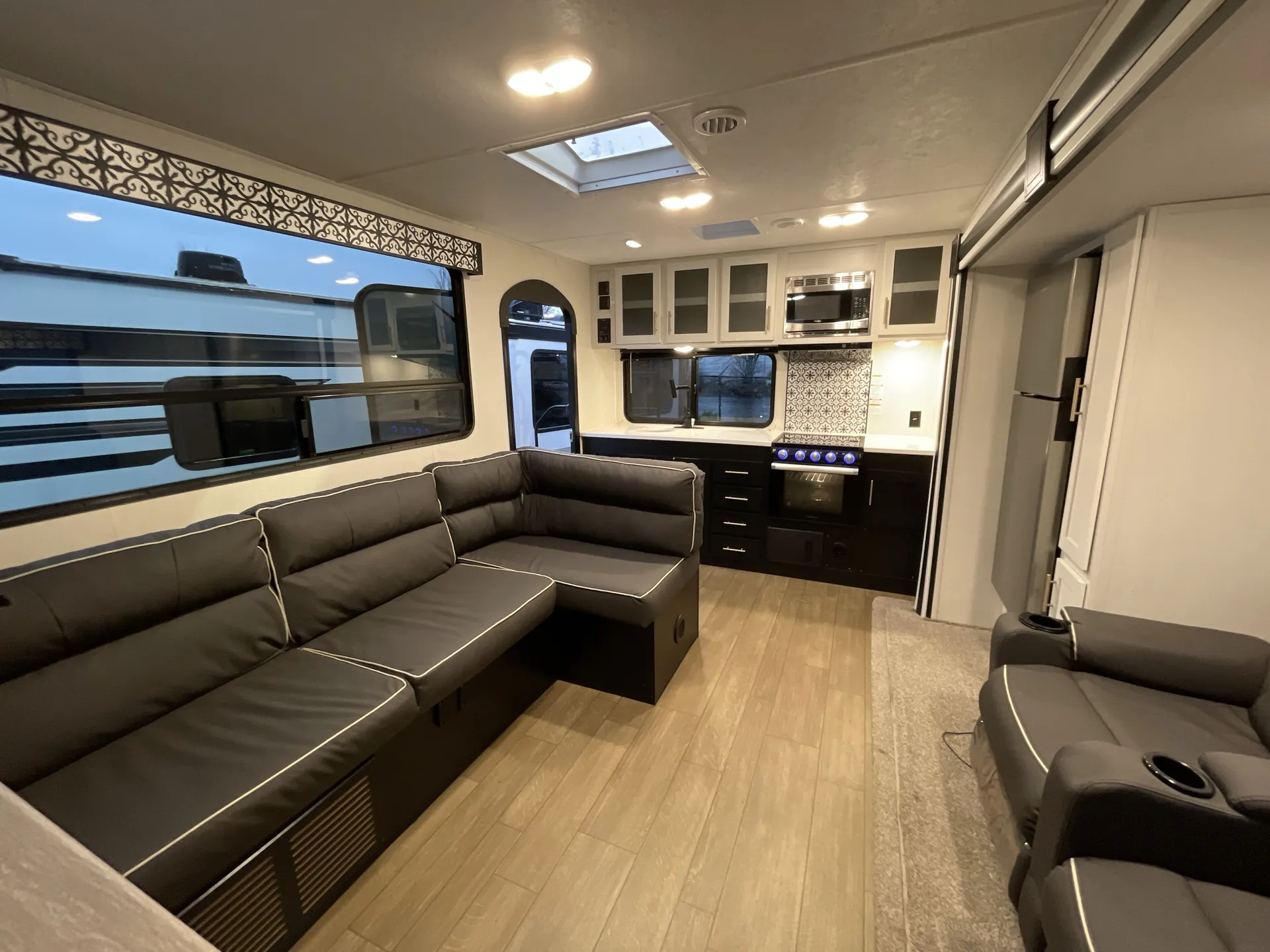 2022 Forest River Wildcat Maxx 247RKX dealer photo 3 from Camping World
