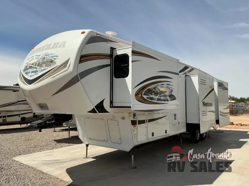 2013 Keystone RV Montana Used    3402 RL - Photo 2