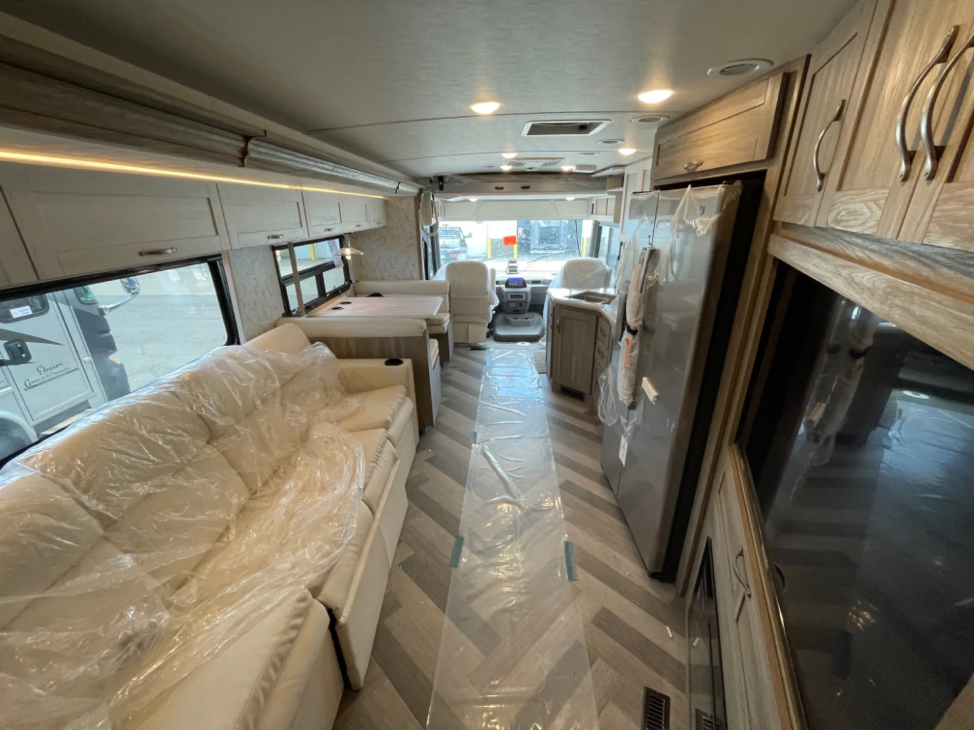 2025 Winnebago Adventurer 34W - Photo 3