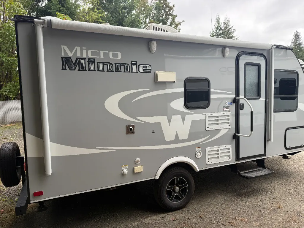 2017 Winnebago Micro Minnie 1700BH - Photo 4