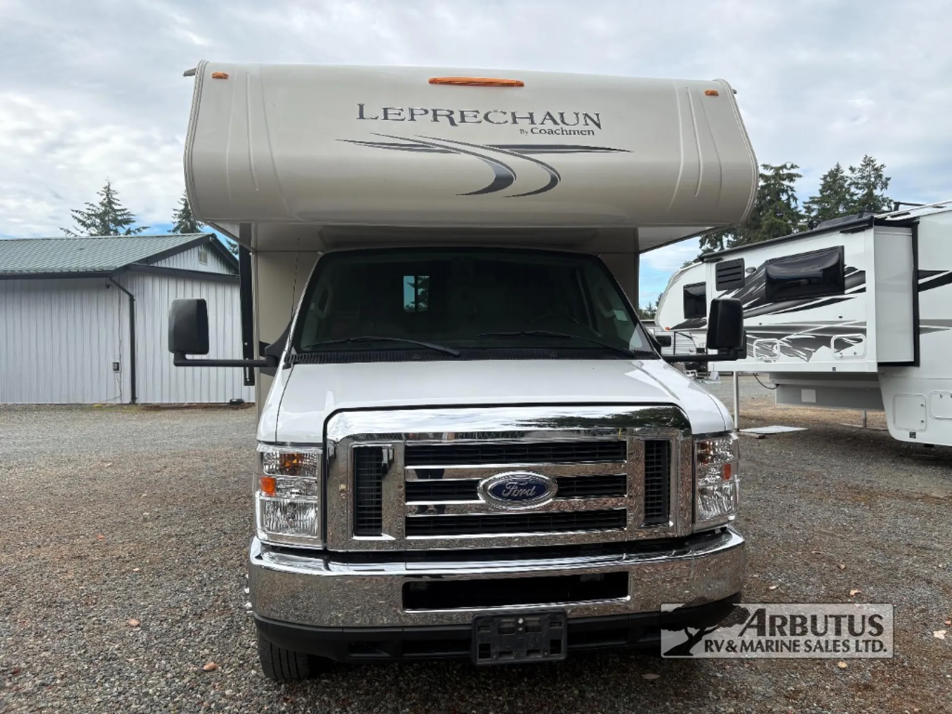 2021 Coachmen Leprechaun 210RS - Photo 3