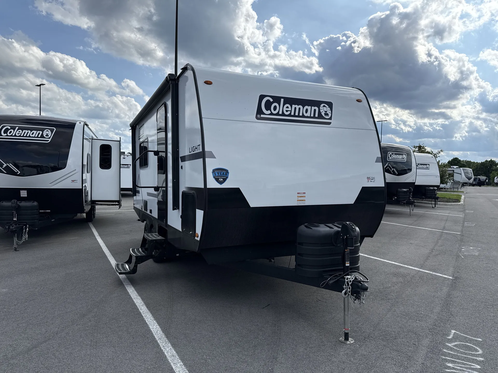 2025 Keystone Coleman Light 18RX - Photo 2