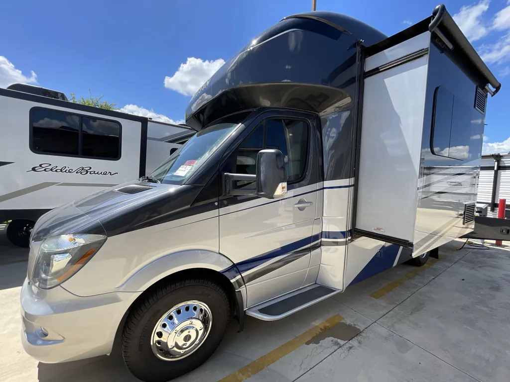 2019 Tiffin Wayfarer 24 TW, Photos photo 50