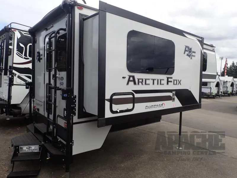 2026 Northwood Arctic Fox Camper 990 - Photo 4