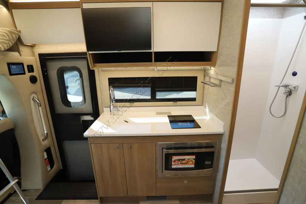 2026 Tiffin Wayfarer 25 XLW, Photos photo 13