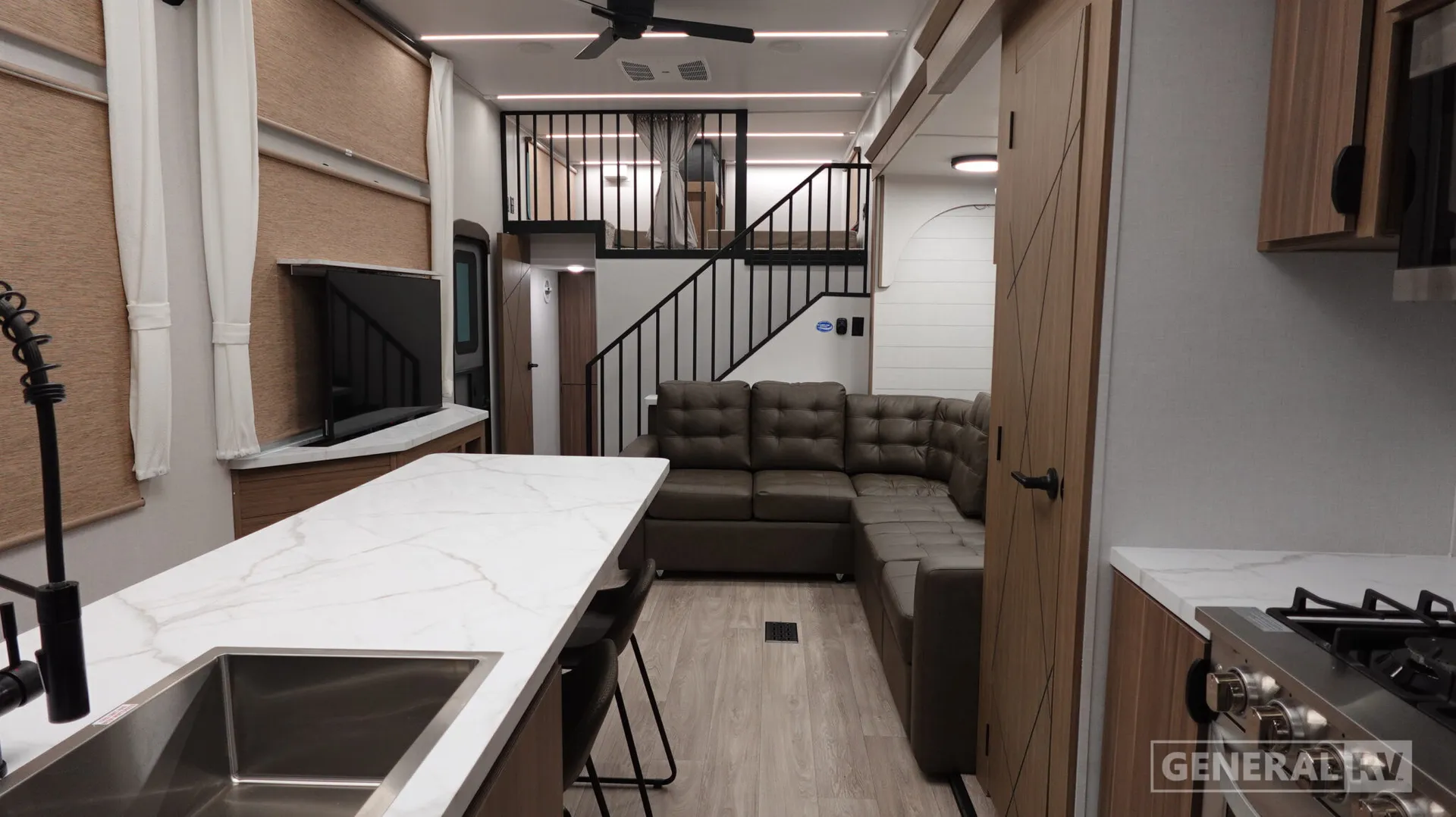 2026 Forest River Salem Grand Villa 42ICE - Photo 3