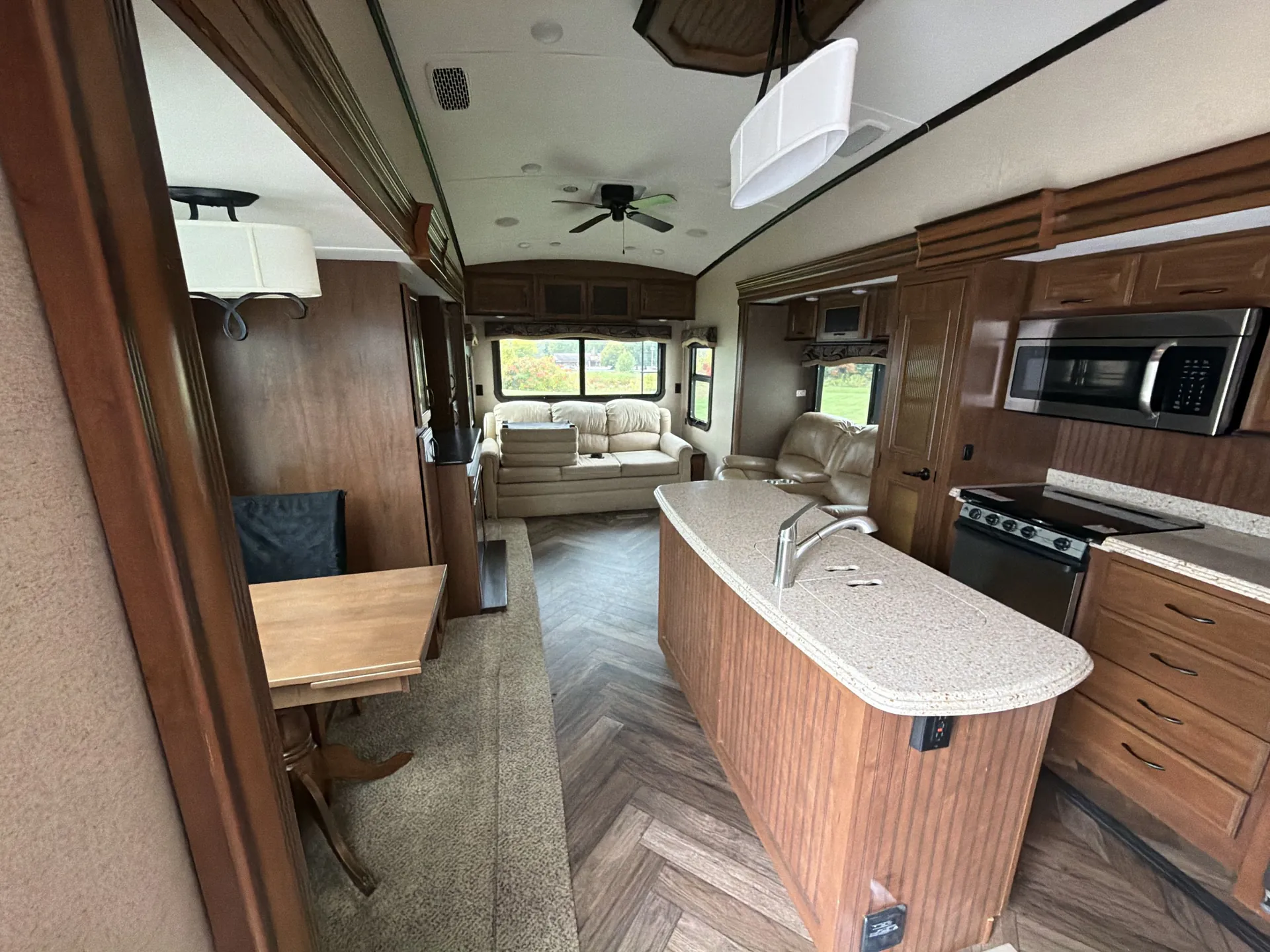 2016 Jayco North Point 351RSTS — living area main
