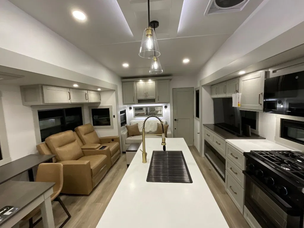 2026 Brinkley Model Z 3515, Photos photo 6