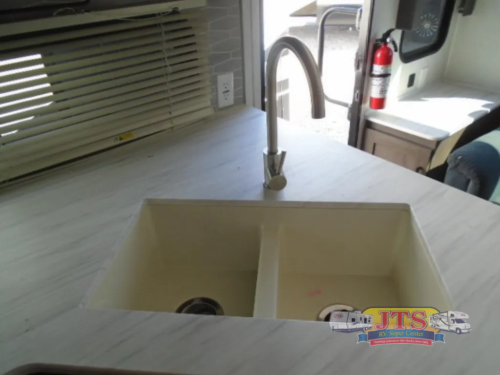 2022 Forest River Salem Cruise Lite 24RLXL, Photos photo 11