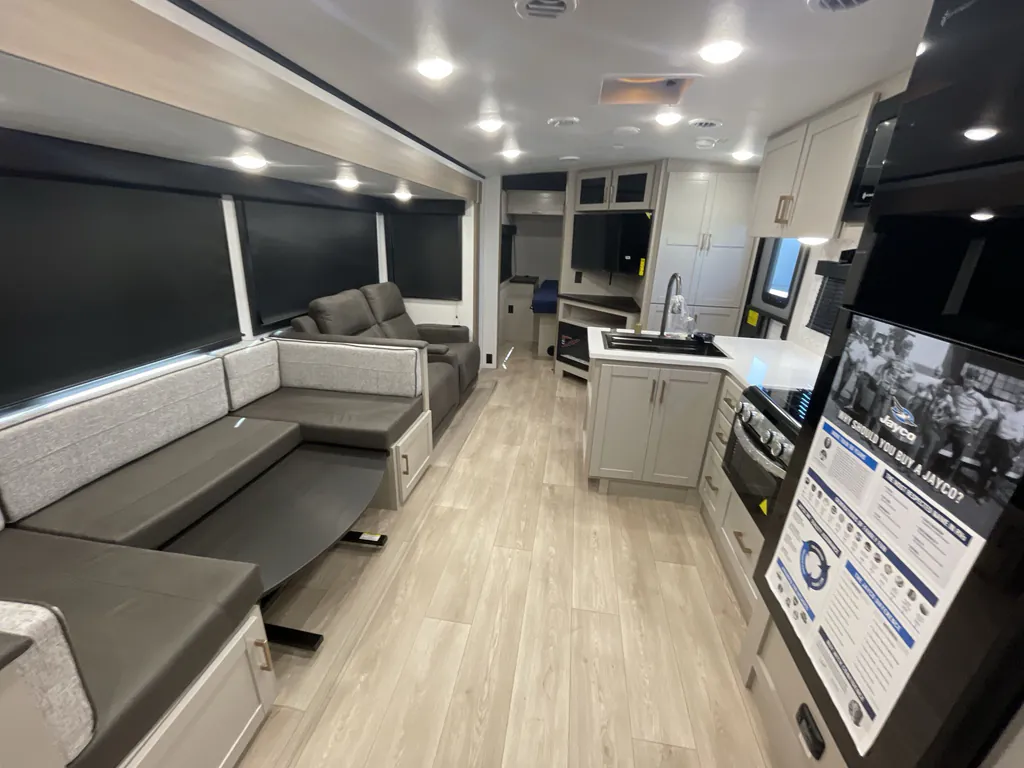 2027 Jayco Jay Feather 29BHB, Photos photo 3