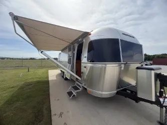2026 Airstream Frank Lloyd Wright 28RBT - Main photo