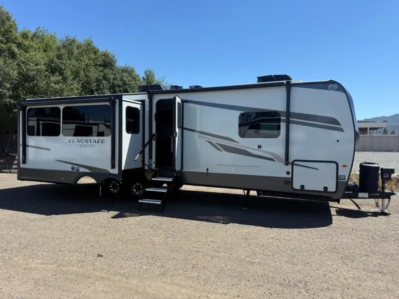 2026 Forest River Flagstaff Super Lite 29RLKS - Photo 2