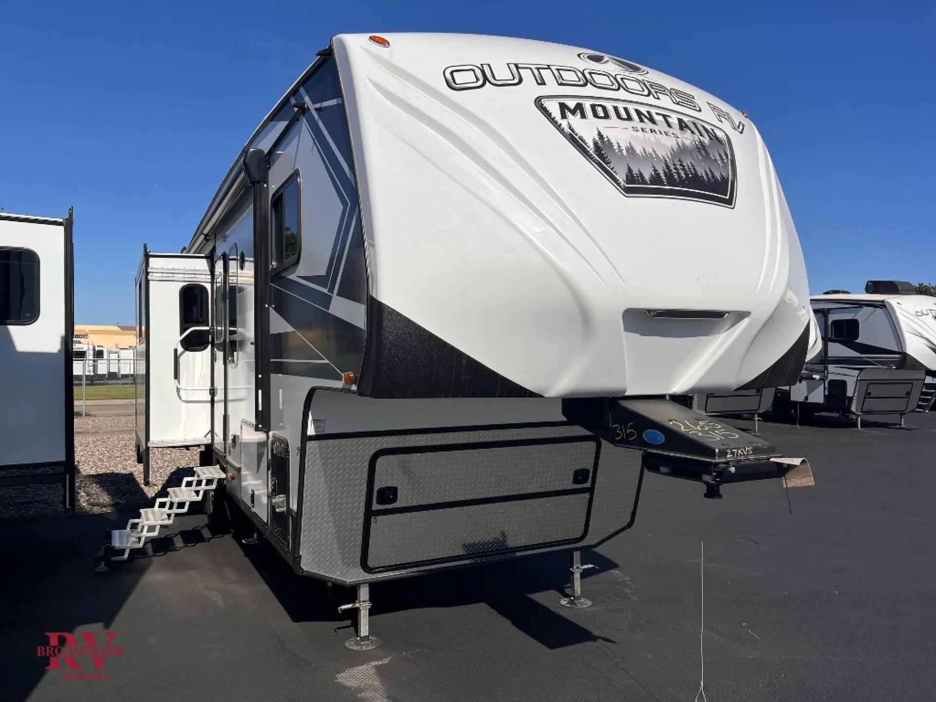 2027 Outdoors RV Glacier Peak Mountain Series F27KVS - Photo 2