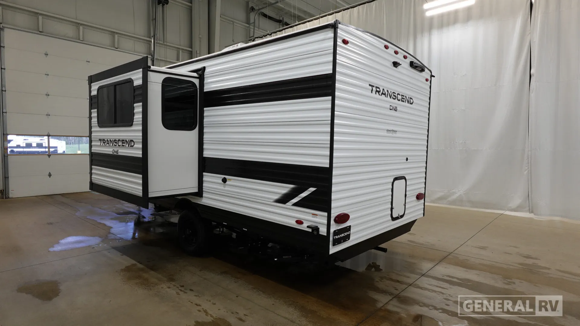 2026 Grand Design Transcend One 161BH - Photo 4