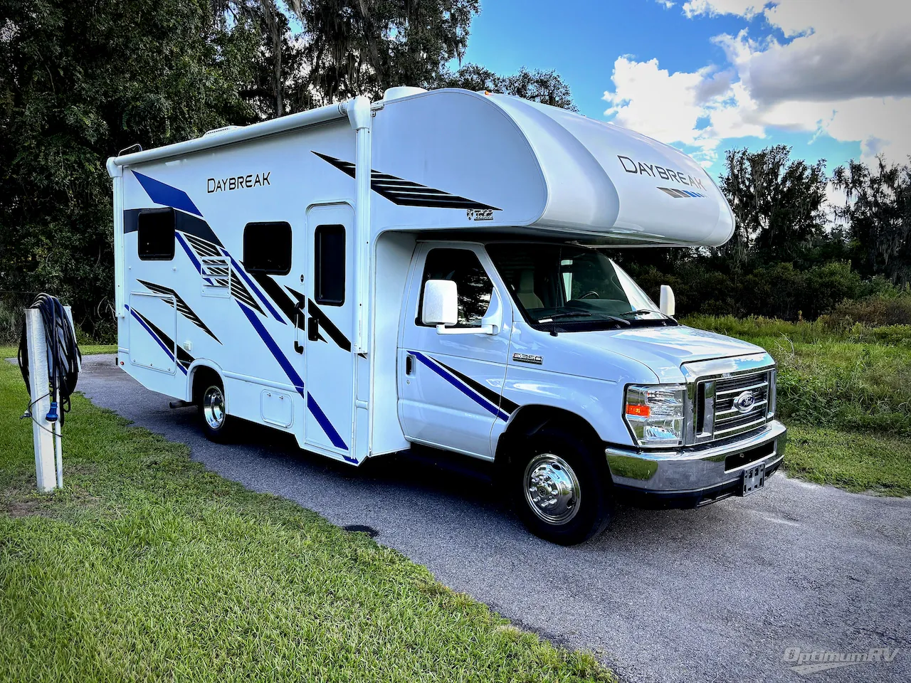 2020 Thor Motor Coach Daybreak 22GO - Photo 2