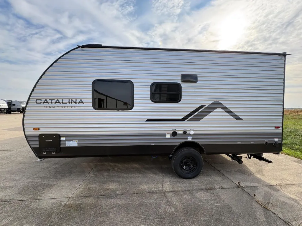 2027 Coachmen Catalina Summit Series 7 154RBX, Photos photo 4