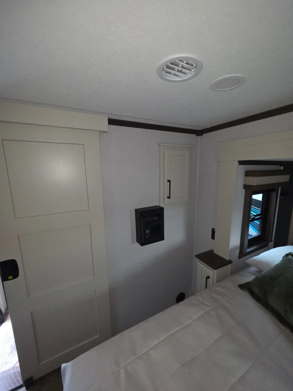2026 Forest River Riverstone Legacy 43BFC, Photos photo 45