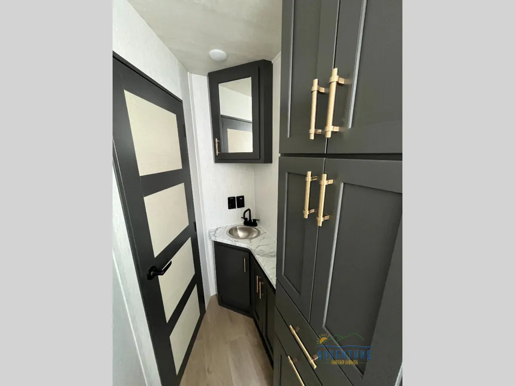 2027 Nexus Maximus 34MX, Photos photo 4