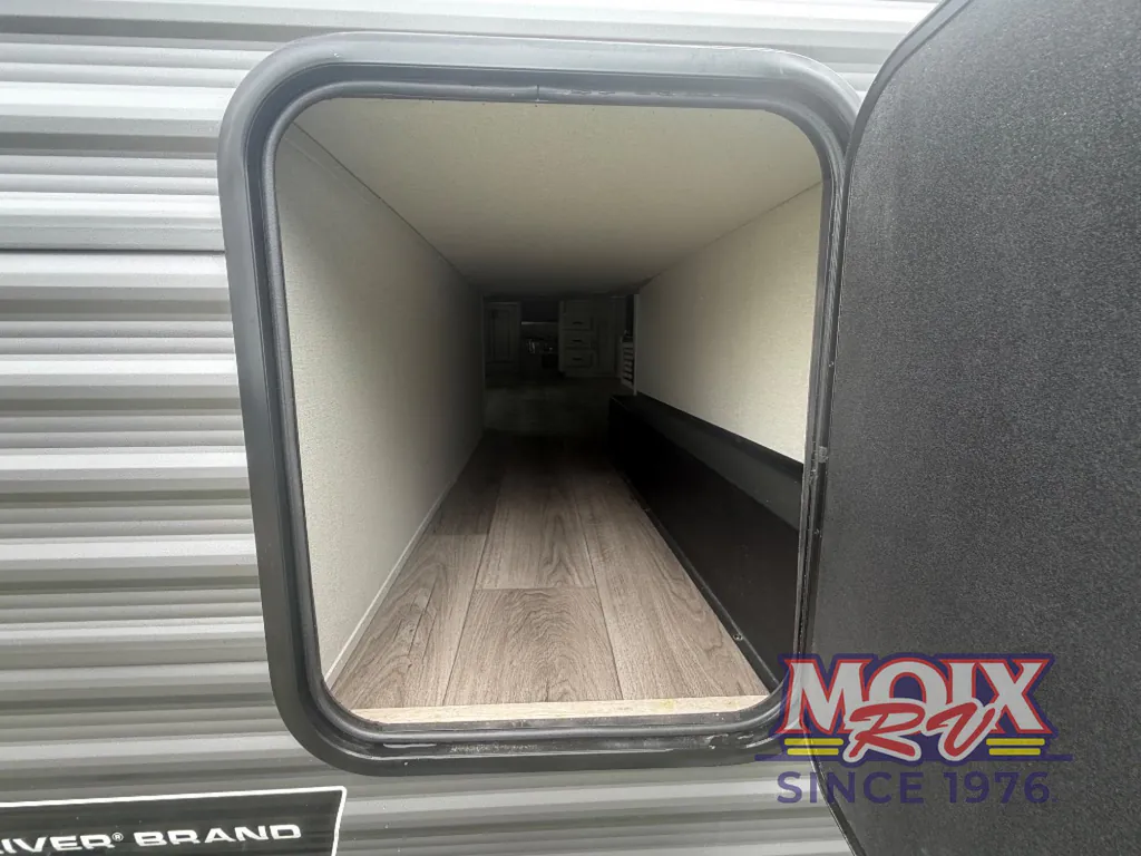 2026 Coachmen Catalina Legacy Edition 273DBHCK, Photos photo 10