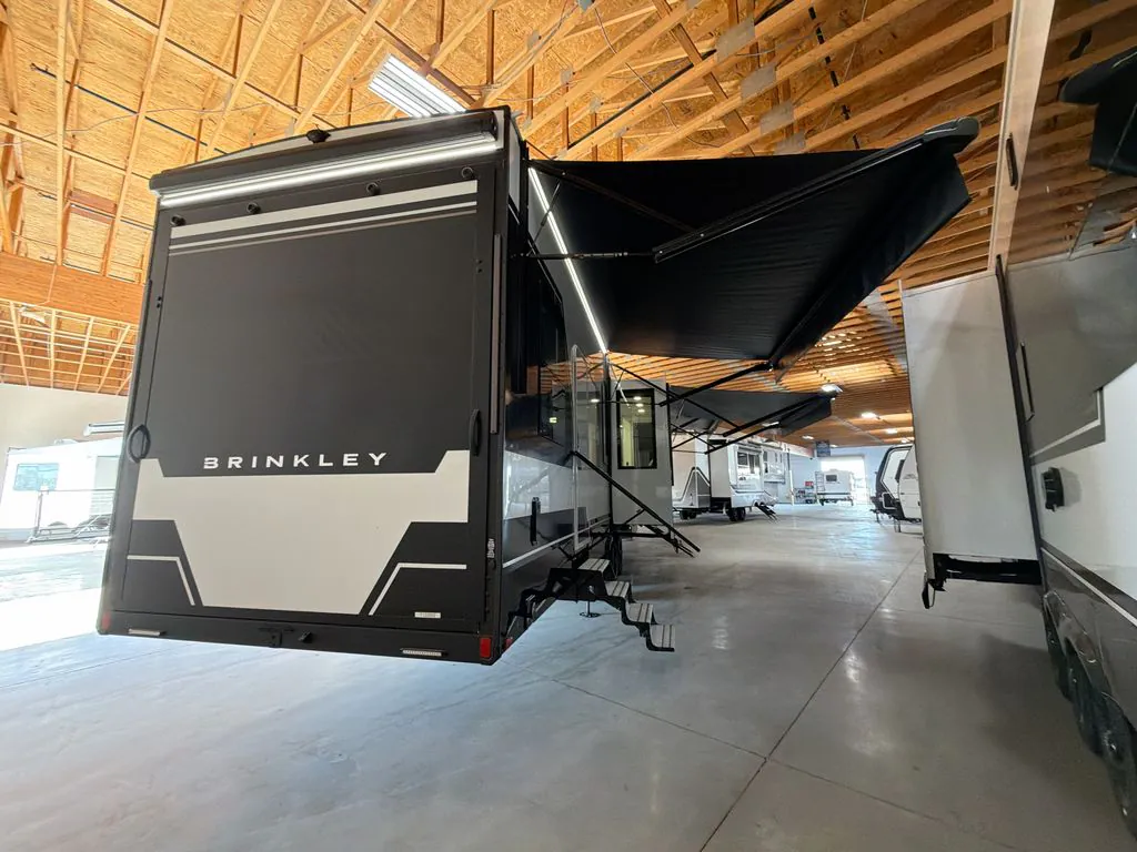 2026 Brinkley Model G 4100, Photos photo 4