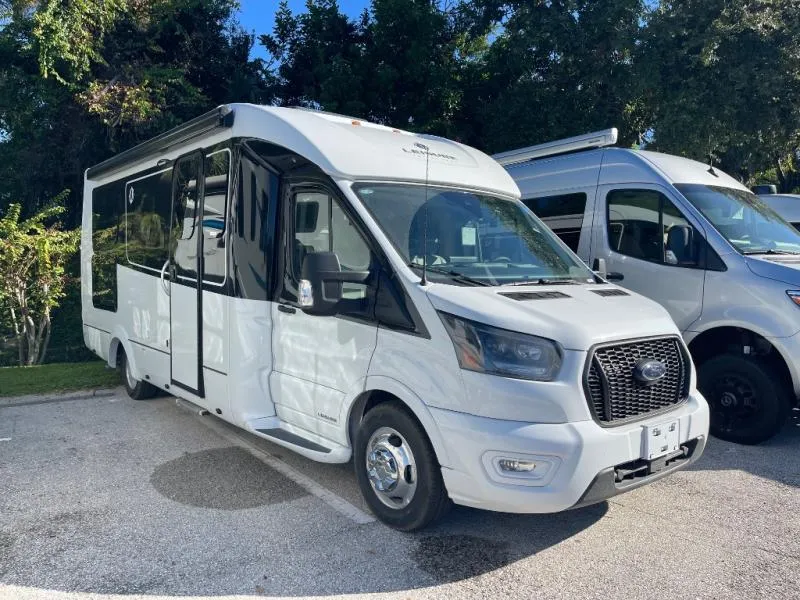 2025 Leisure Travel Wonder W24RL - Photo 2
