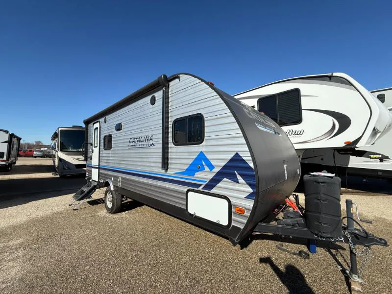 2022 Coachmen Catalina Summit Series 7 184FQS - Photo 2