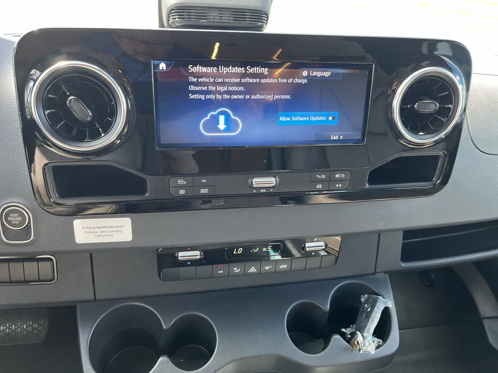 2027 Tiffin Wayfarer 25 PW, Photos photo 4