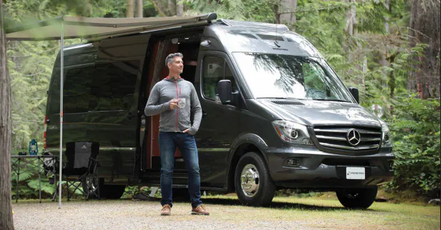 Roadtrek E-Trek Base exterior