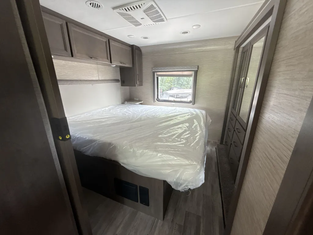 2023 Thor Motor Coach Freedom Traveler A32, Photos photo 22