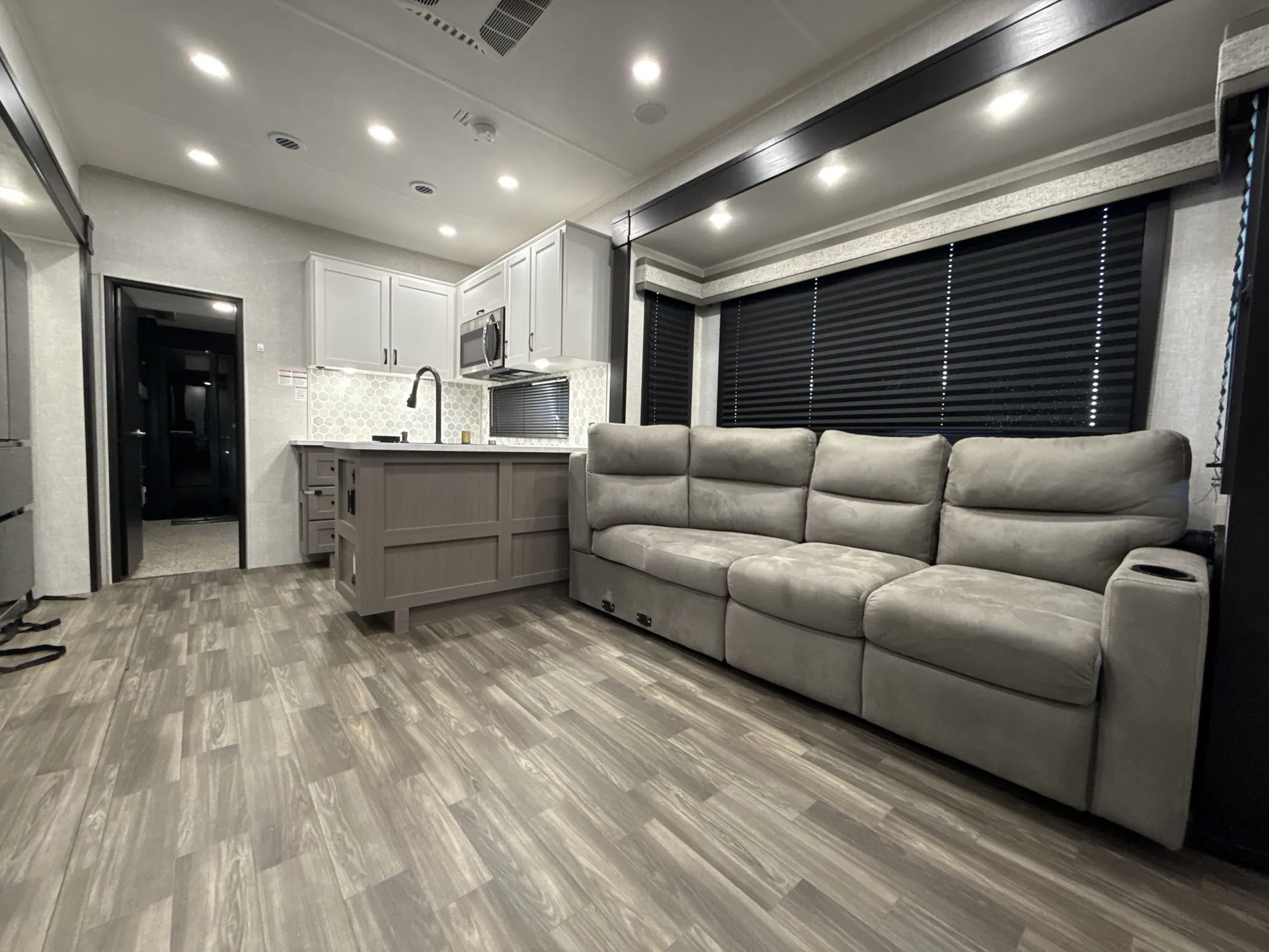 2025 Jayco Seismic 399 — living area main