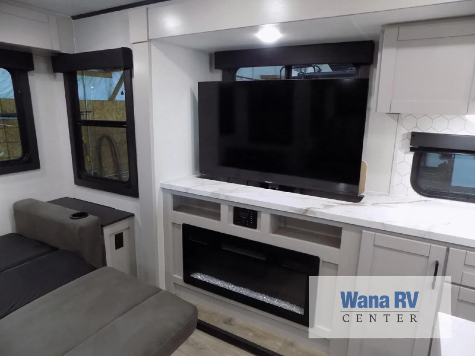 2026 Jayco Jay Feather 32RL - Photo 4