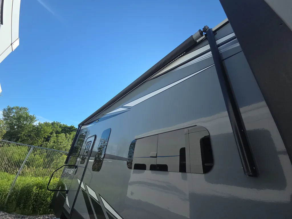 2020 Keystone Raptor 423, Photos photo 28